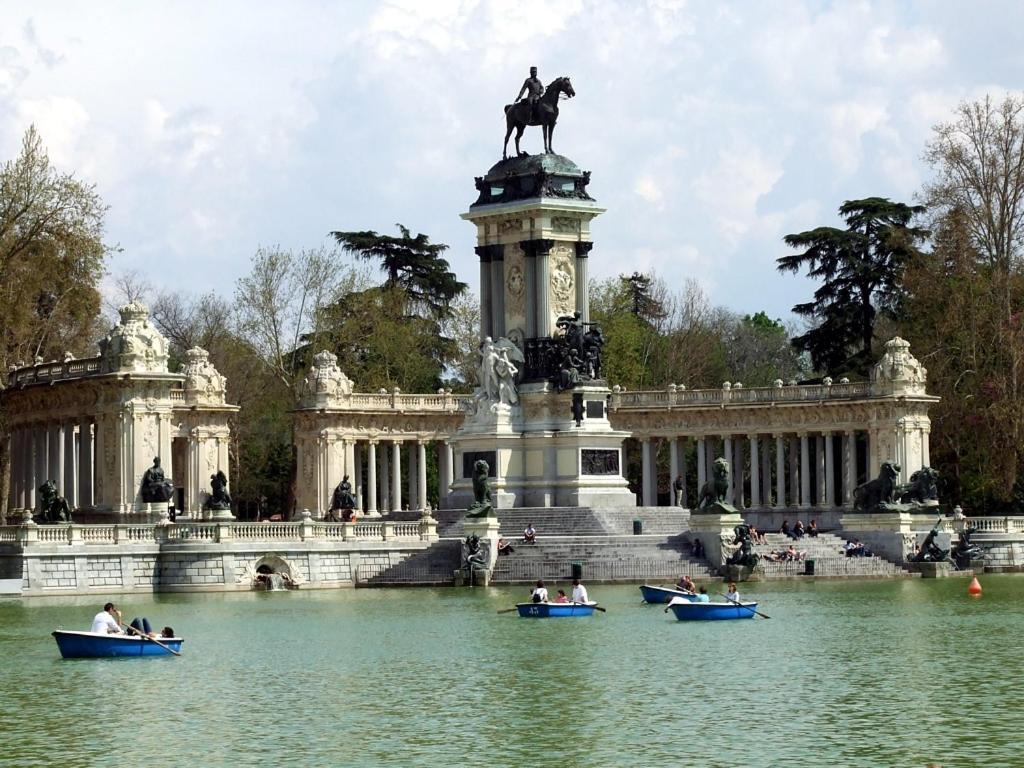 La Casita De Cibeles Lägenhet Madrid Exteriör bild